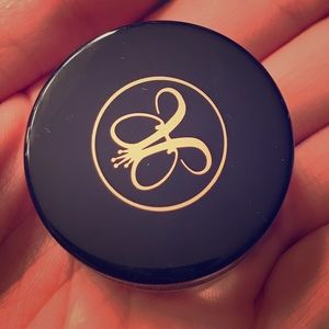 Anastasia Dipbrow Powmade